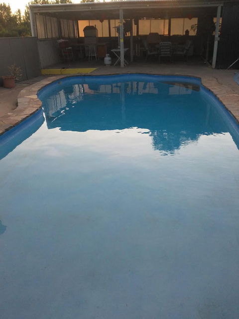 Hilltop Escape B&B - Accommodation Rockhampton 1