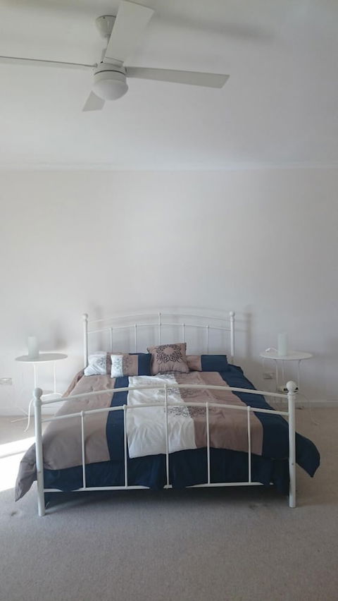 Hilltop Escape B&B - Accommodation Rockhampton 6