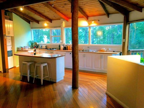 Eaglehawk Rainforest Retreat - Accommodation Rockhampton 2