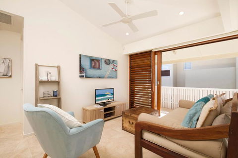 2 Hale Lani - Accommodation Rockhampton 1