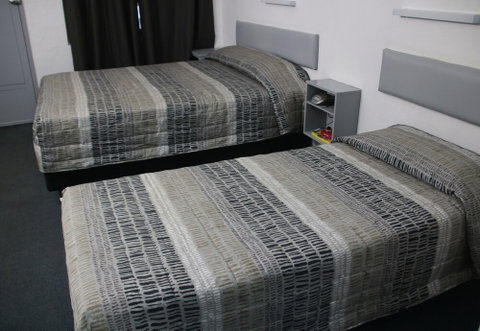 Bourbong Street Motel - Accommodation Rockhampton 0