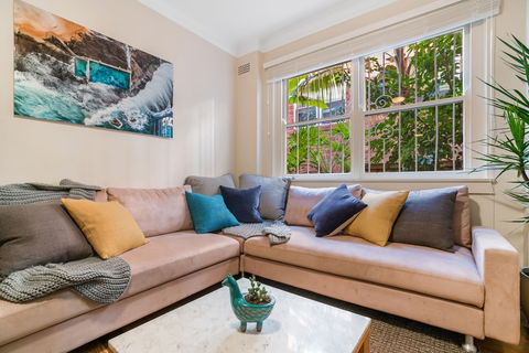 A PERFECT STAY - Bondi Beach Peach - Accommodation Rockhampton 0