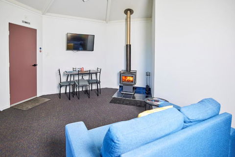 Namar Yurt - Accommodation Rockhampton 4
