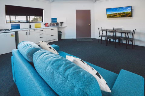 Namar Yurt - Accommodation Rockhampton 5