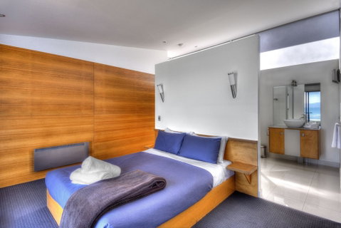 Footprints 1 - Accommodation Rockhampton 4