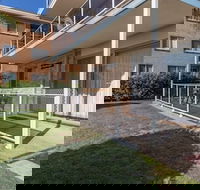 Castaways Unit 1 17 Shoal Bay Road - Accommodation Rockhampton