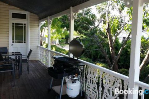 YesterYear On West - Accommodation Rockhampton 6