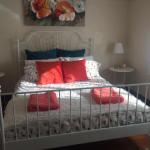 Art Deco Cottage - Accommodation Rockhampton 1