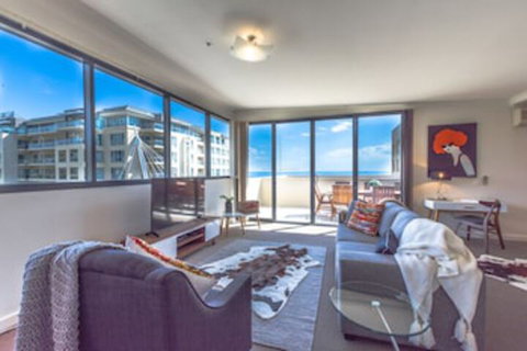 Seaview Penthouse - Accommodation Rockhampton 0