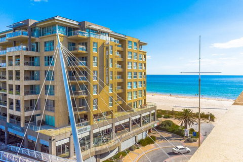 Seaview Penthouse - Accommodation Rockhampton 6