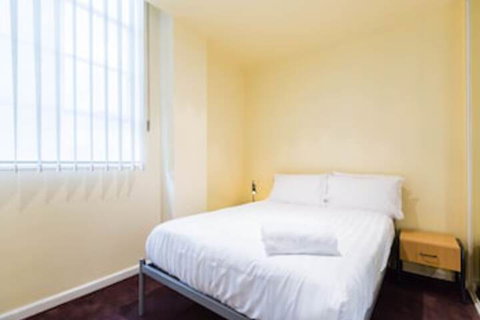 ELIZA, 2BDR Melbourne Apartment - Accommodation Rockhampton 0
