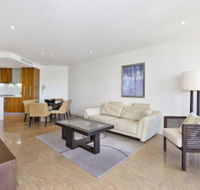 COTTON BEACH on the POOL 66 - Accommodation Rockhampton