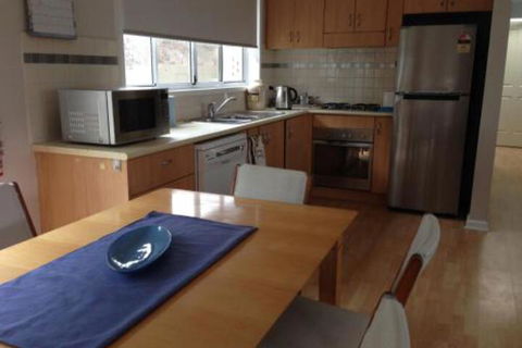 Villa Centrale - Accommodation Rockhampton 2