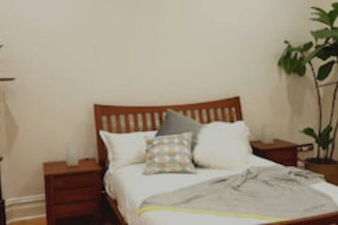 Stay On Sussex - Accommodation Rockhampton 0