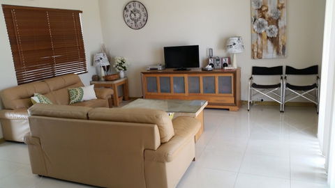 Seafront Unit 25 - Accommodation Rockhampton 0