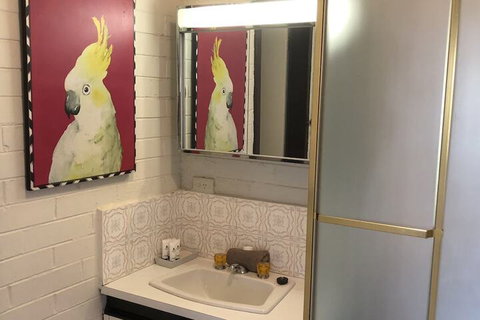Snowflake 13 - Accommodation Rockhampton 2