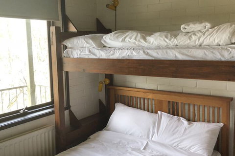 Snowflake 13 - Accommodation Rockhampton 4