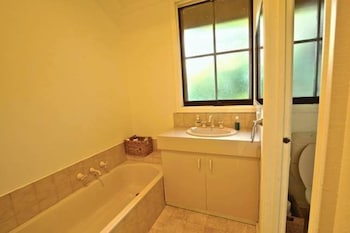 Namaste - Great Family Getaway - Accommodation Rockhampton 5