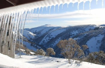 Snowtel 1 - Accommodation Rockhampton 4