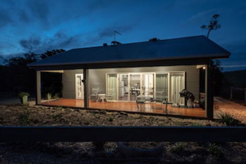 Country Mile Escape - Accommodation Rockhampton 0