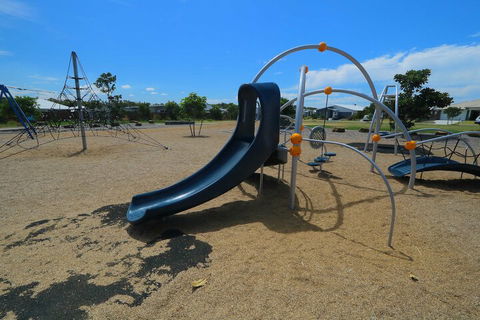 Santai Retreat Luxury One Bedroom - Accommodation Rockhampton 4
