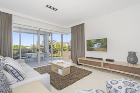 SEA CULTURE 1110 - Accommodation Rockhampton 0