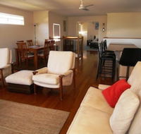 Clovelly Beach Townhouse - Accommodation Rockhampton