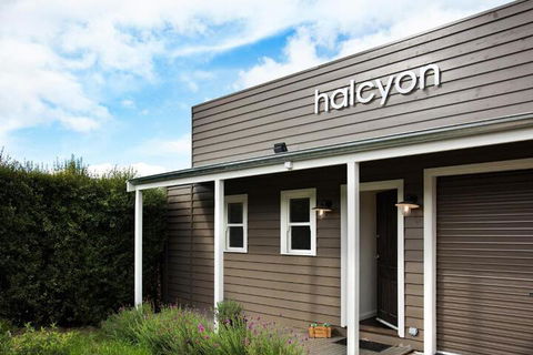 Halcyon - Accommodation Rockhampton 1