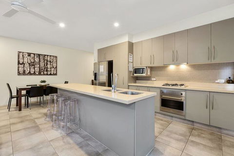 Orchid On Kamala - Accommodation Rockhampton 2