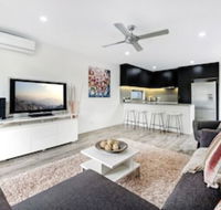 Luxury 1 Bedroom home in Broadbeach Waters - Accommodation Rockhampton