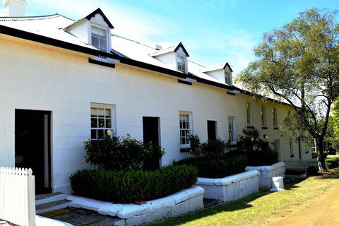Lythgo's Row Colonial Cottages - Accommodation Rockhampton 2