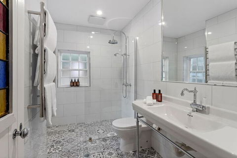 Lythgo's Row Colonial Cottages - Accommodation Rockhampton 6
