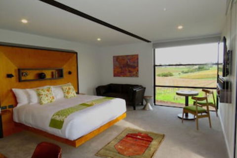 Hotel California Road Inkwell Wines - Accommodation Rockhampton 0