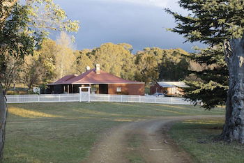 Currango Homestead - Accommodation Rockhampton 0