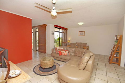 Unit 4 Cooltoro Court Coolum Beach - Accommodation Rockhampton 5