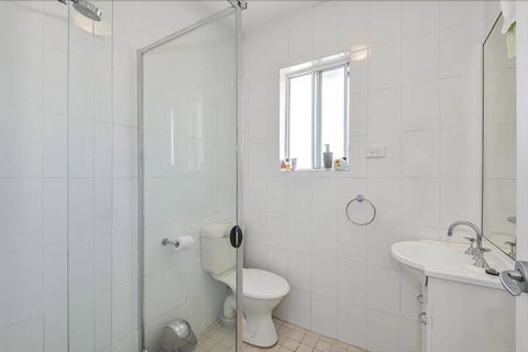 Surf Side Palms 12 - Accommodation Rockhampton 5