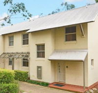 Villa Executive 2br Rose Resort Condo located within Cypress Lakes Resort nothing is more central - Accommodation Rockhampton