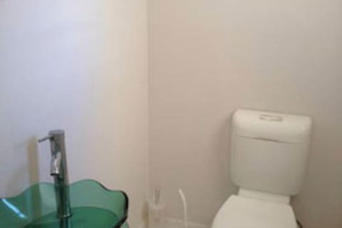 The Beach House - Accommodation Rockhampton 1