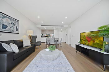 Ultra Modern Luxurious Home In Tranquil Sydney - Accommodation Rockhampton 0