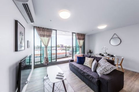 Hamilton 409 - Accommodation Rockhampton 0
