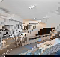 One Oak - Accommodation Rockhampton