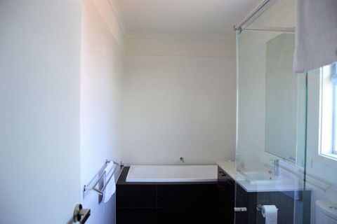 Eastern Breeze - Accommodation Rockhampton 7