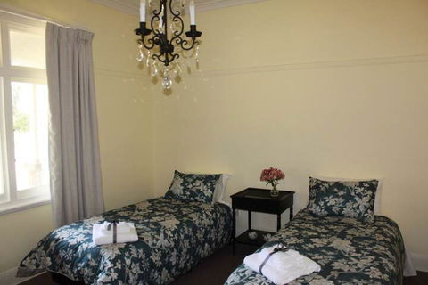 River Front Estate - Accommodation Rockhampton 5