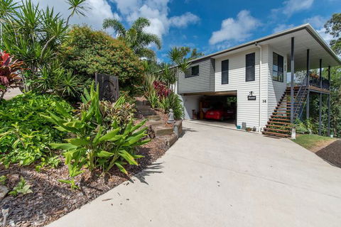 Austinmer - Cannonvale - Accommodation Rockhampton 3