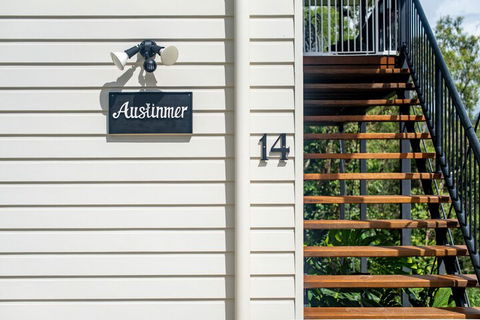 Austinmer - Cannonvale - Accommodation Rockhampton 2