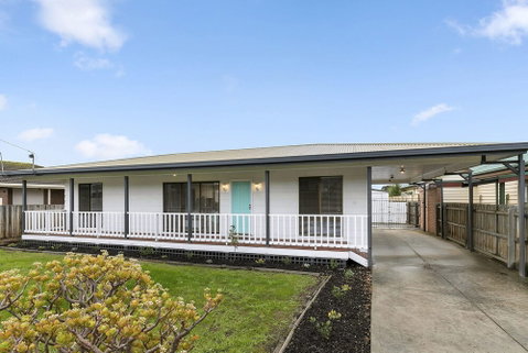 Settle In On 260 Settlement In Cowes - Accommodation Rockhampton 2