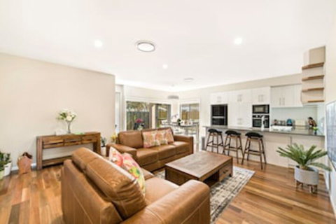 Cohoe - Accommodation Rockhampton 0
