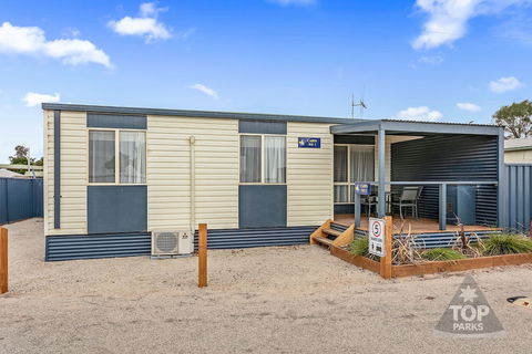 Lake Boga Caravan Park - Accommodation Rockhampton 1