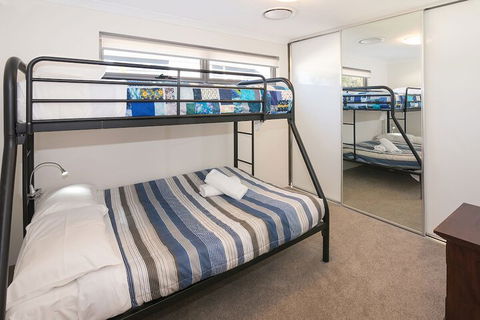 Gale House - Accommodation Rockhampton 4