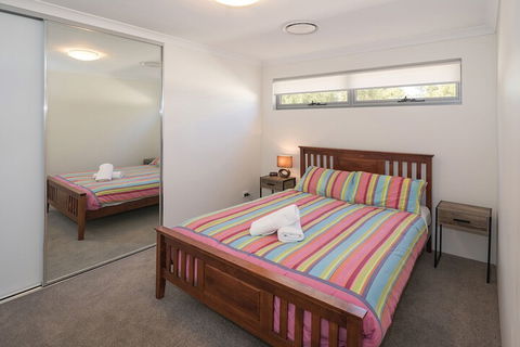 Gale House - Accommodation Rockhampton 2